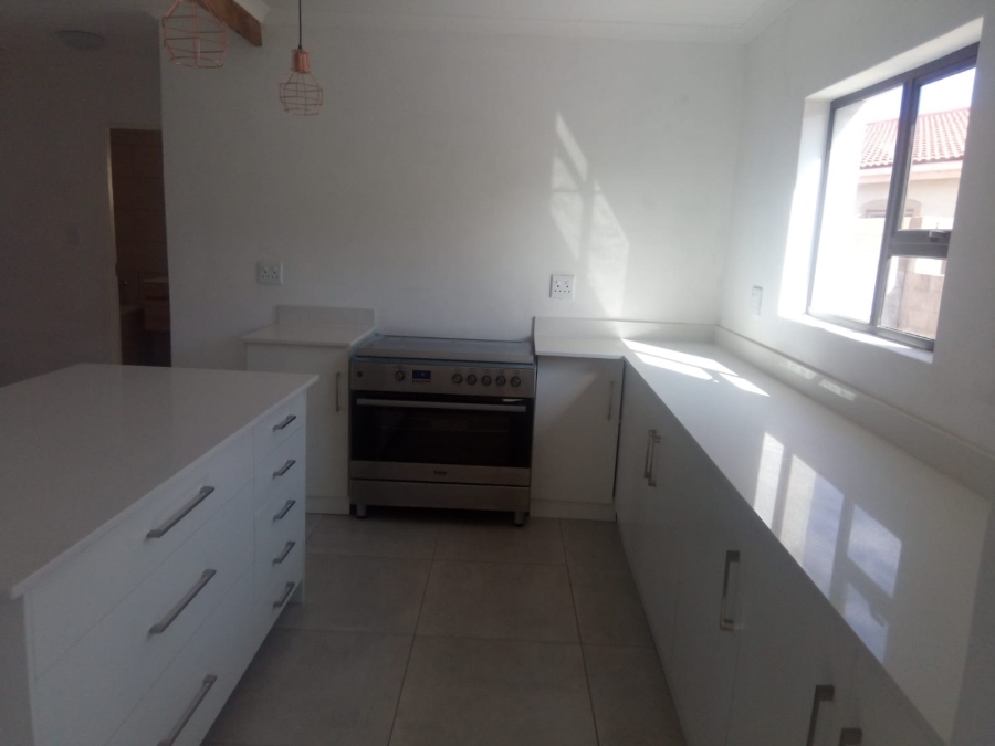 3 Bedroom Property for Sale in Bluewater Bay Western Cape